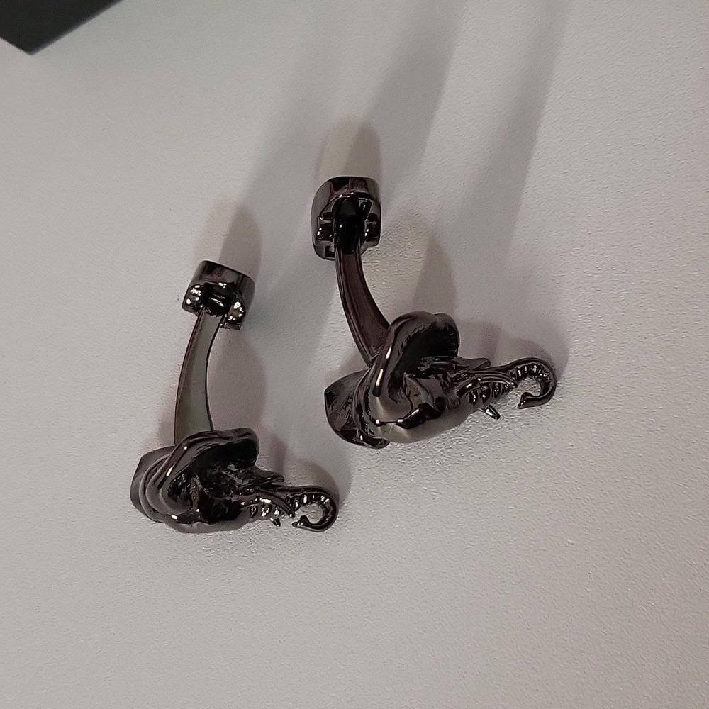 Caperci Men's Animal Elephant Head Shirt Cufflinks - Picture 4 of 8